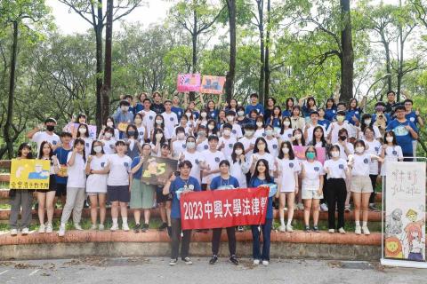 李如旋 - 營隊圓滿完成之大合照，於第一排右三