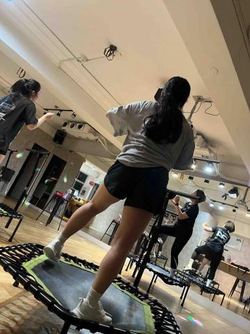 柚子-爆汗燃脂跳床 - 