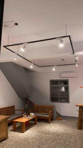 龍政皓企業社 - 軌道燈裝設 龍政皓企業社 - 軌道燈裝設