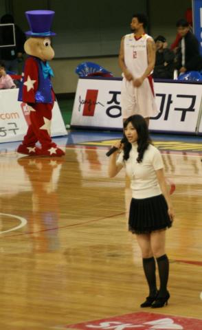 Annie Chen陳安妮 -  Annie Chen陳安妮 -