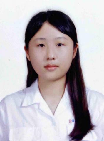 提供作文班服務的專家洪品婕