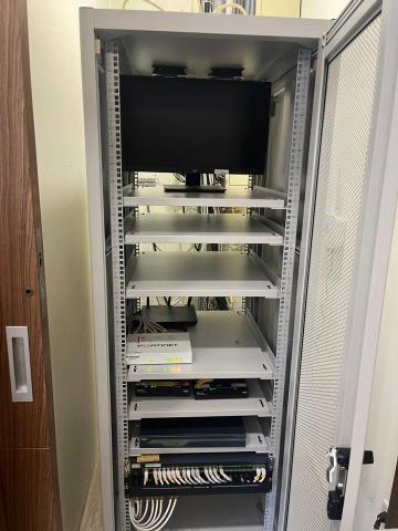 全用通信有限公司 - 機櫃規劃建置