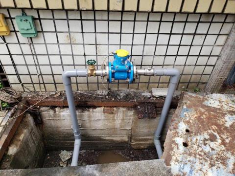 曾兆士 - 水表位提升後待表坑填平(施工後)