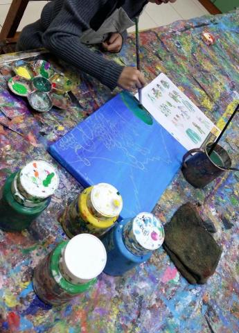 郭宇琪 - 壓克力教學