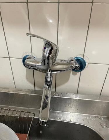 冠宇水電裝修冷氣保養熱水器瓦斯爐抽油煙機 - 廚房水龍頭更新完成(台灣製造)