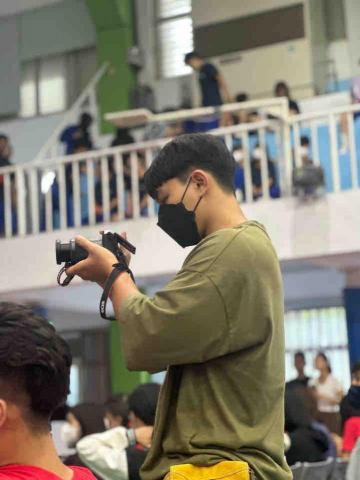 王祐晨 - 我在幫學校的社團拍攝