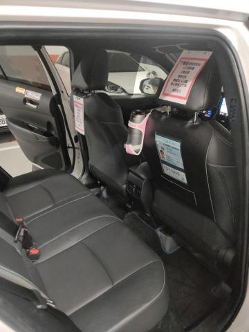 林定翰 - Toyota Corolla Cross Hybrid （右邊內裝照片）