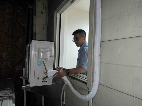 祺勝 - 北區出租套房
冷氣汰舊換新 祺勝 - 北區出租套房
冷氣汰舊換新