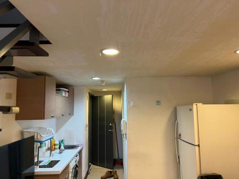 新竹安心工程行.新竹安心拆除裝潢工程行 - 油漆施工中