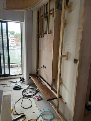 宥欣木作裝修公司 - 基隆案場 
客廳未封板前
內部加強