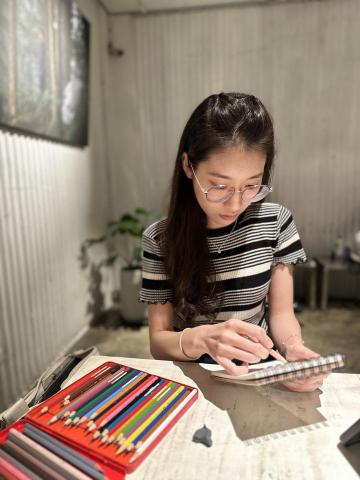 張郁欣 - 人像色鉛筆似顏繪教學示範中！