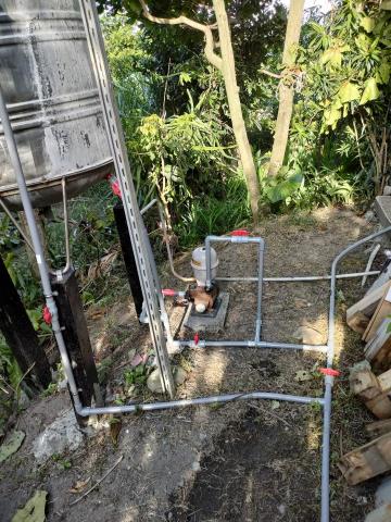 黑科技水電工作室 - 水塔給、排水配管及加壓馬達安裝
