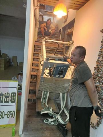 大 旺 搬 家 - 機台搬運