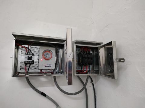 黑科技水電工作室 - 至業主居家安裝廚熱式熱水器自動控制開關