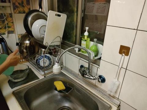 黑科技水電工作室 - 安裝壁式廚房水龍頭