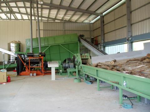 百淼/莊先生 - 木屑機流程