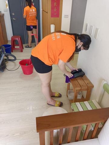 亮麗居家清潔坊 - 