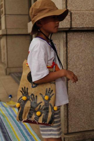 張芸甄 -  張芸甄 -