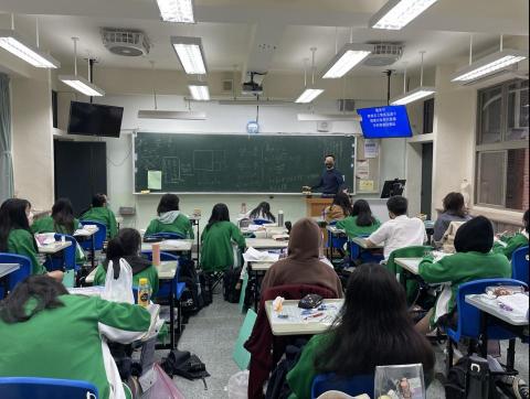 張郎 - 新北市立樟樹高職數學課