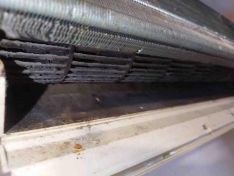 鴻雲家用空調保養 - 