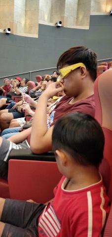 旅遊包車服務 - 南部展示館觀賞4D影片