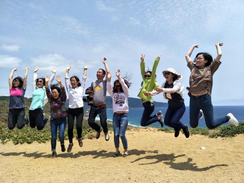潘又微 - 跳躍太平洋
高雄一日遊
墾丁一日遊