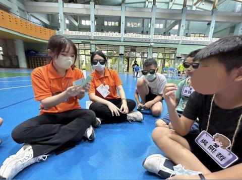 陳佳暄 - 國小品格營-副召、隊輔老師