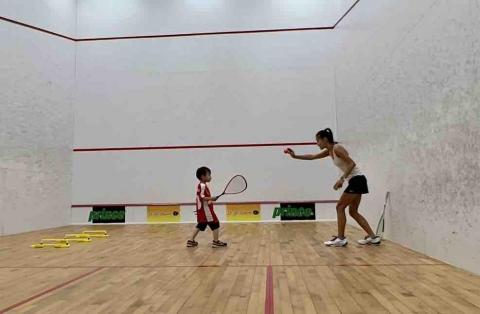 王媛Tiffany Wang - 兒童壁球教學