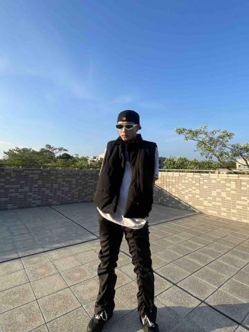 提供54劍服務的專家王奕翔