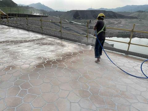 佑紳工程行 - 彩色噴花地坪