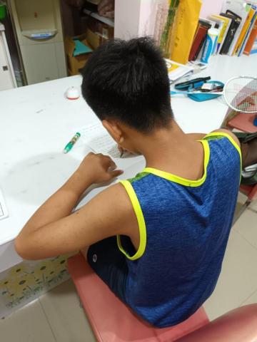 蔡麗梅 - 從小三上課到現在國三了，建立基礎很重要。