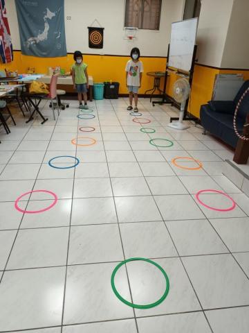 蔡麗梅 - 玩遊戲中學習。