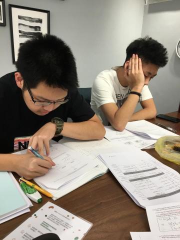 IB Academic Center - 物理課 IB Academic Center - 物理課