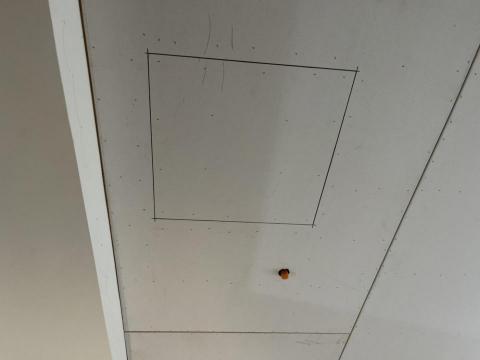 承輝室內裝修工程 - 天花板維修孔