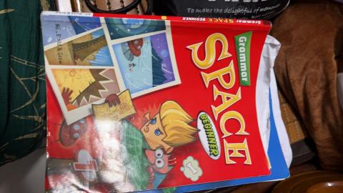 以斯帖工作室 - 小學生文法用書