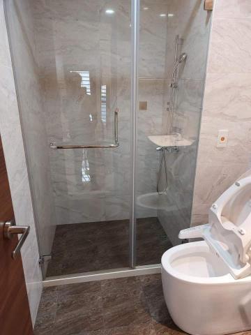 幫客清潔團隊 - 玻璃清洗之後