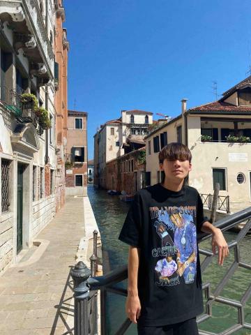 提供工資服務的專家周業崴