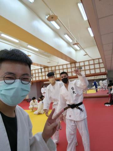 偉少柔道教練 - 