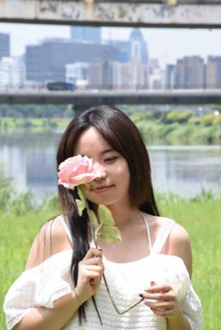 沐沐 - 調色修圖前