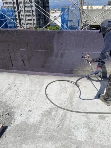 金日油漆防水0970863285 - 透天建案場，外牆全包防水施工。