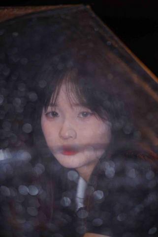 沐沐 - 下雨天拍攝、調色、修圖