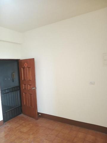 東證油漆工程 - 室內百合白 踢腳板 漆做