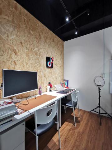 睿勤國際商務中心 - 睿勤國際商務中心工作室