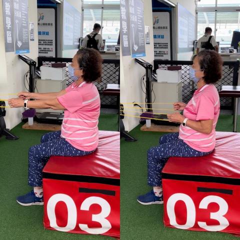 Emma Chen - 銀髮族訓練、體態矯正 Emma Chen - 銀髮族訓練、體態矯正