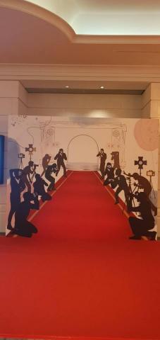 Aileen - 尾牙背板設計