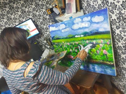 ZHI LING  鄭漫畫家 - 鄭老師繪製油畫情形