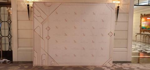 Aileen - 尾牙背板設計