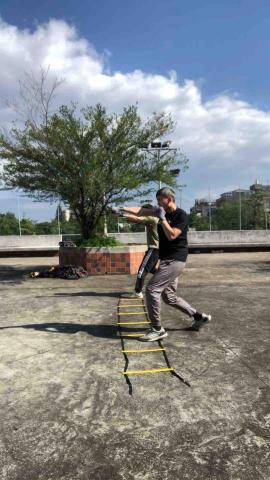 林梓暘 - 繩梯訓練