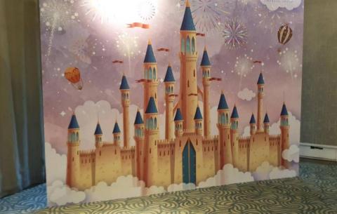 Aileen - 尾牙背板設計