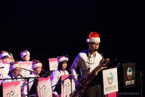 趙柏勛 - 桃園市音樂文化協會旗下之T JAZZ 爵士大樂隊聖誕音樂會演出